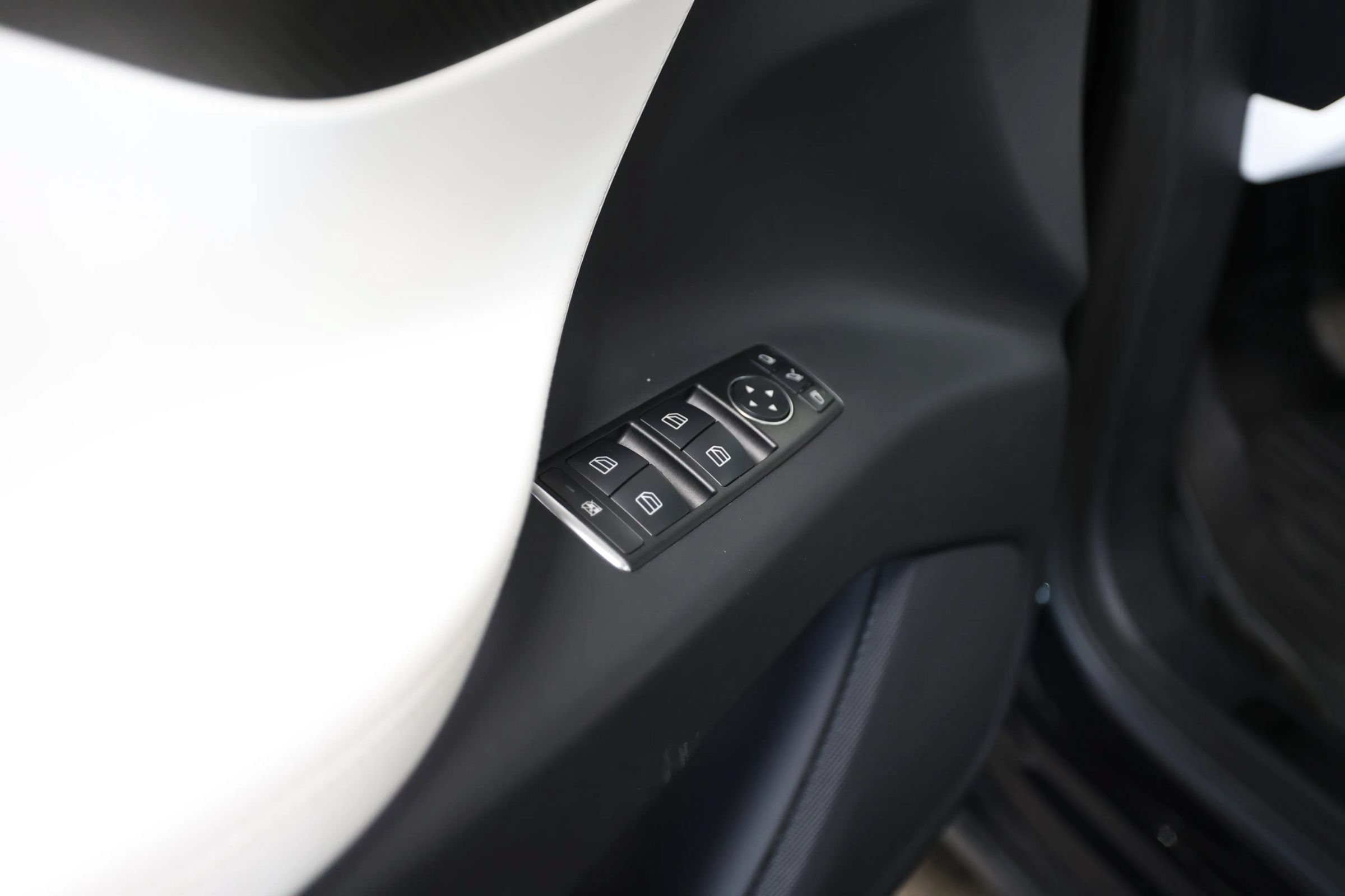 Used 2017 Tesla Model X 90D AWD/4WD image 24