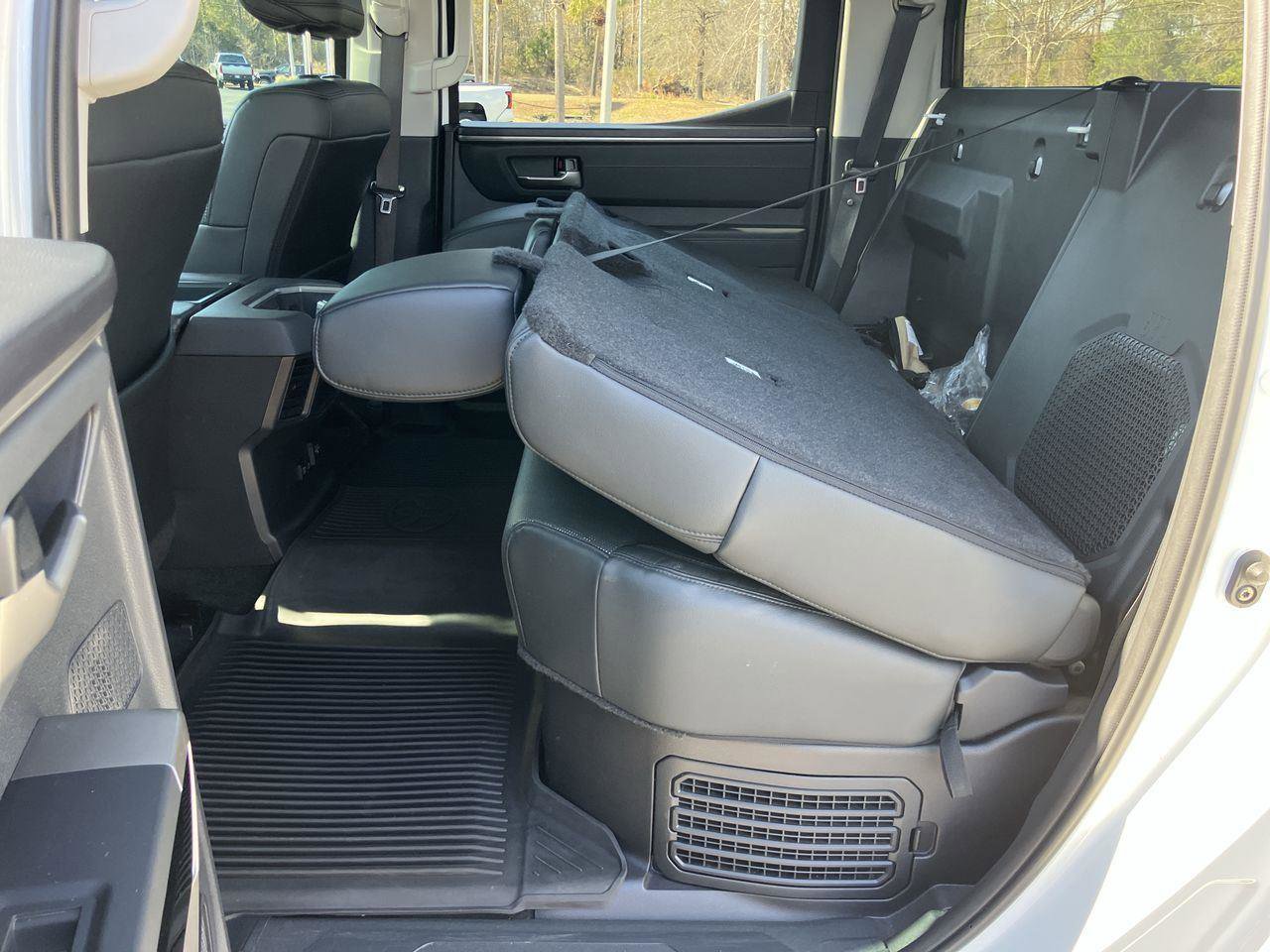 Used 2022 Toyota Tundra Limited AWD/4WD image 30