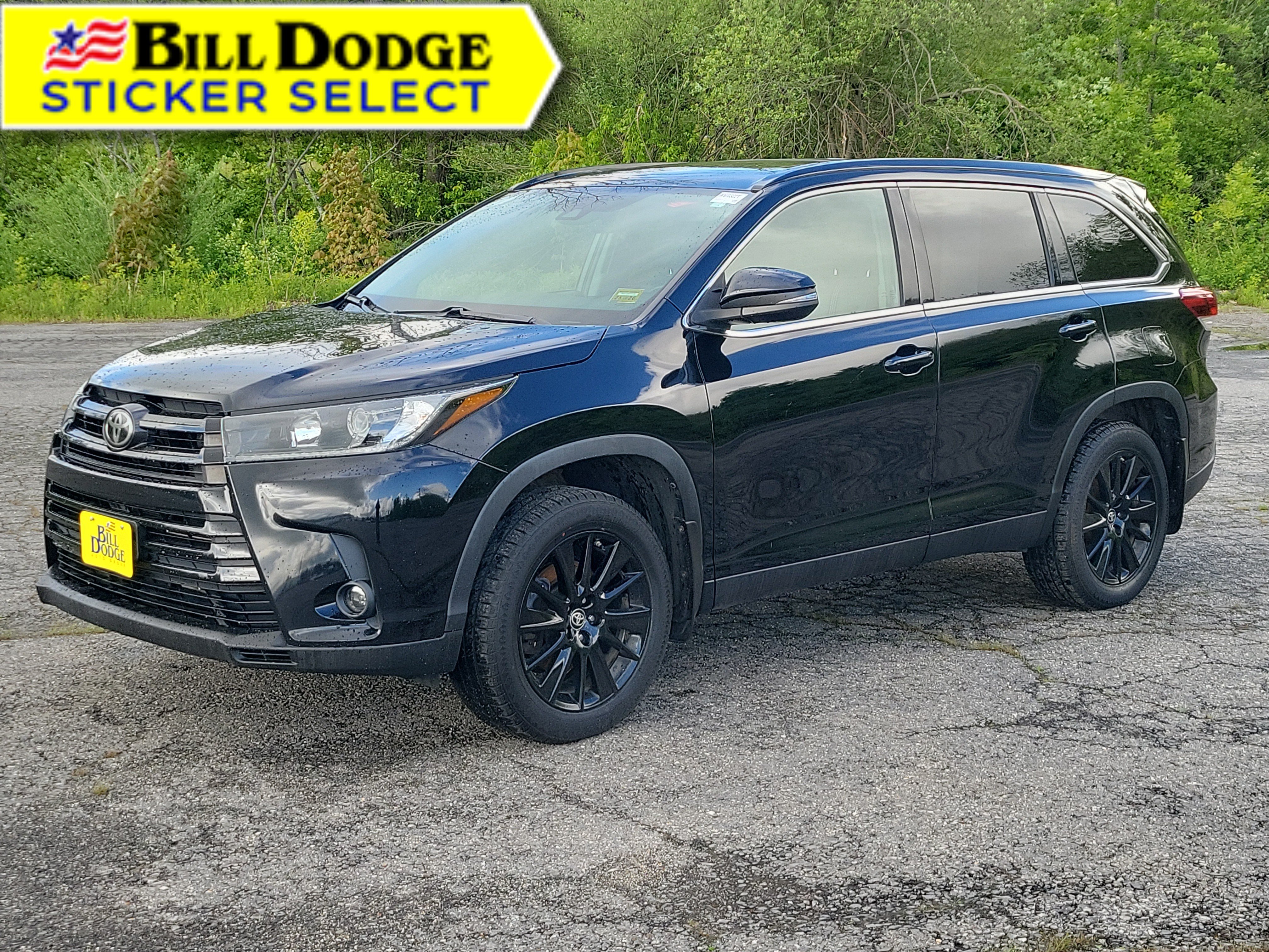 Used 2019 Toyota Highlander SE AWD/4WD image 1