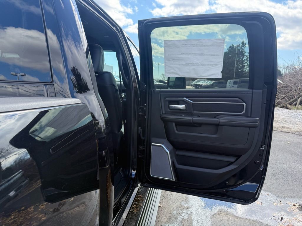 New 2025 RAM 2500 Laramie image 34