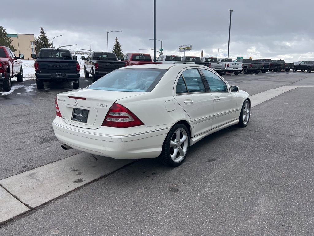 Used 2005 Mercedes-Benz C 230 Sedan image 7