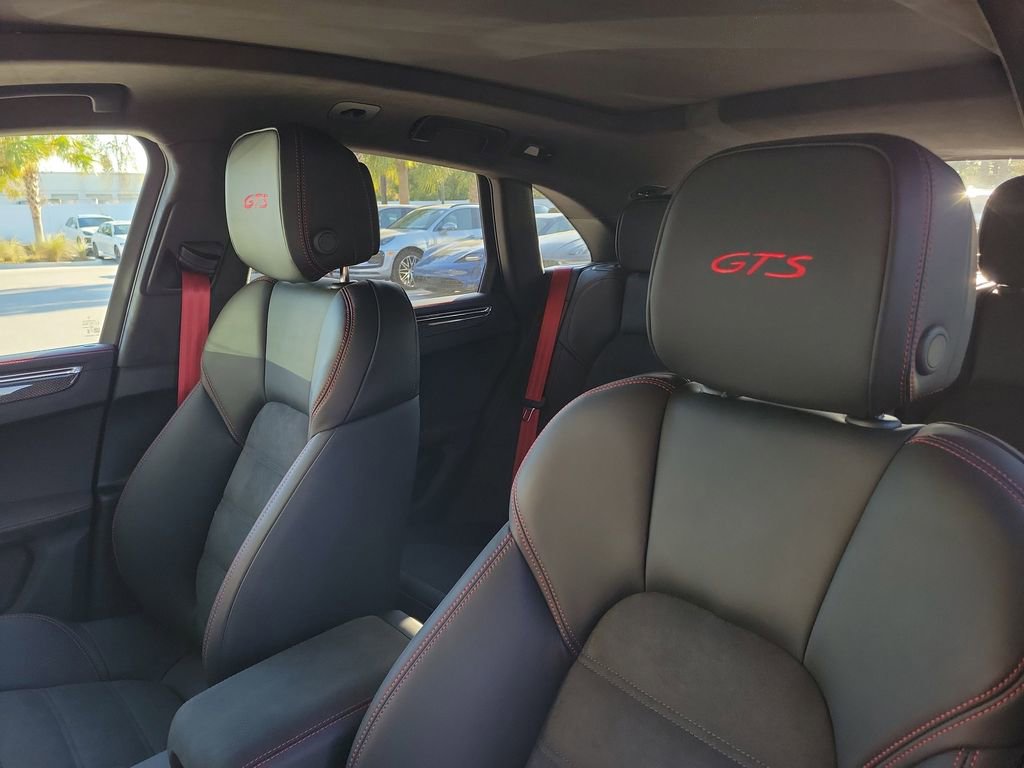 New 2026 Porsche Macan GTS image 6