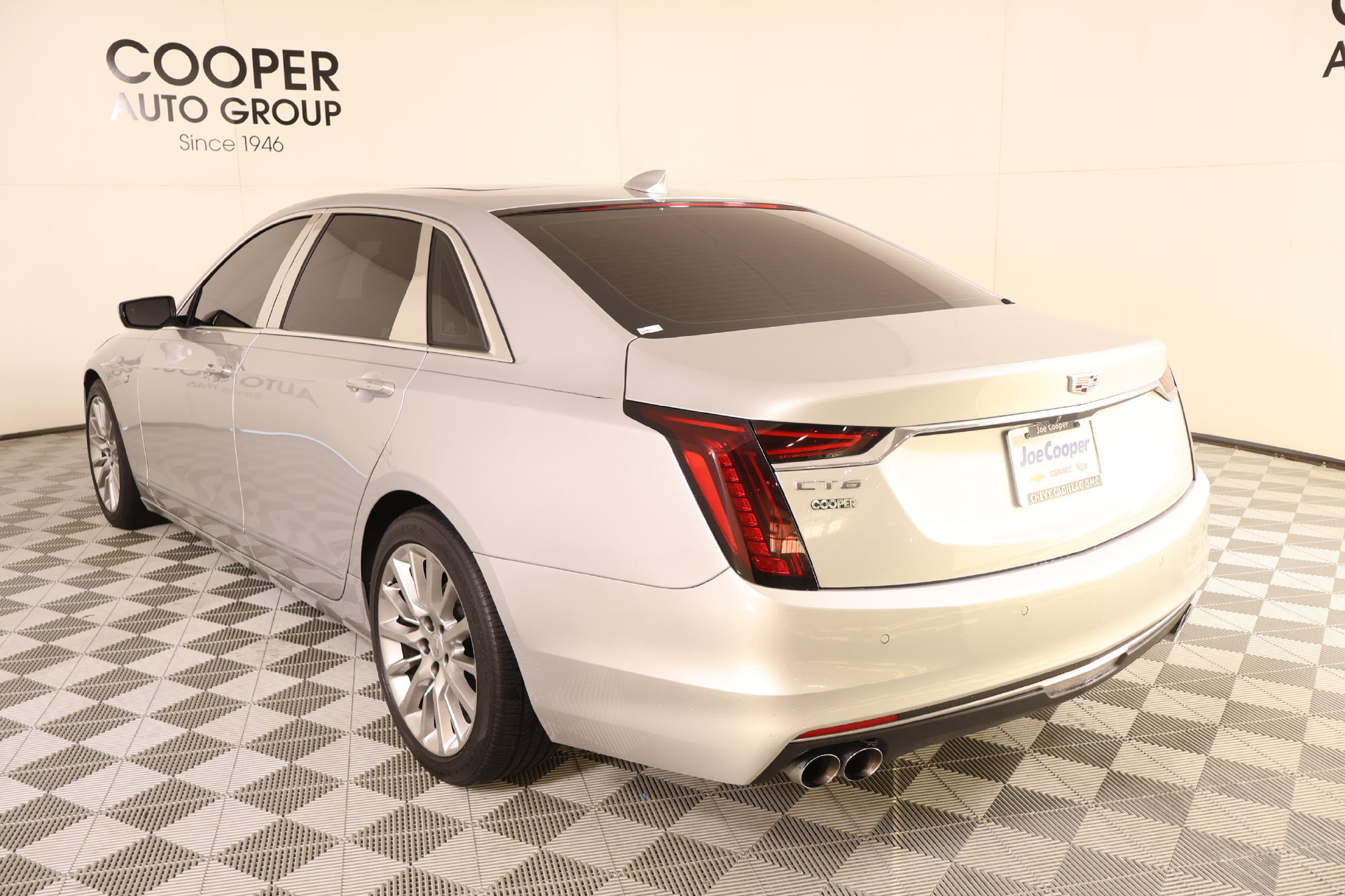 Used 2019 Cadillac CT6 Luxury w/ Driver Awareness Package RWD image 24