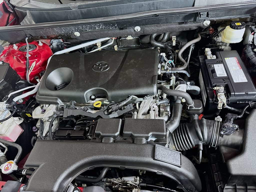 Used 2019 Toyota RAV4 LE FWD image 28