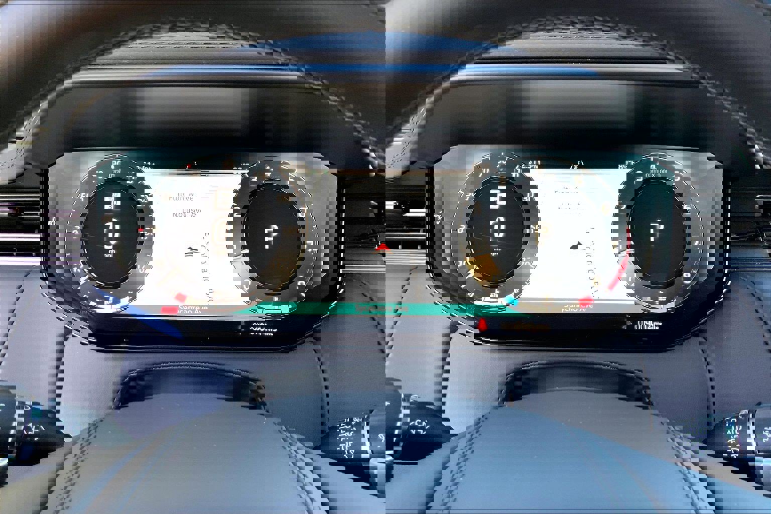 Used 2025 Land Rover Range Rover Sport Dynamic SE image 24