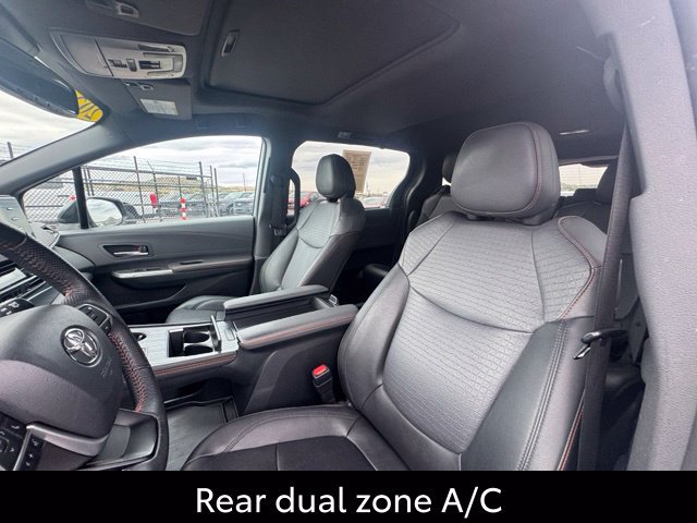 Used 2024 Toyota Sienna XSE w/ XSE Plus Package AWD/4WD image 18