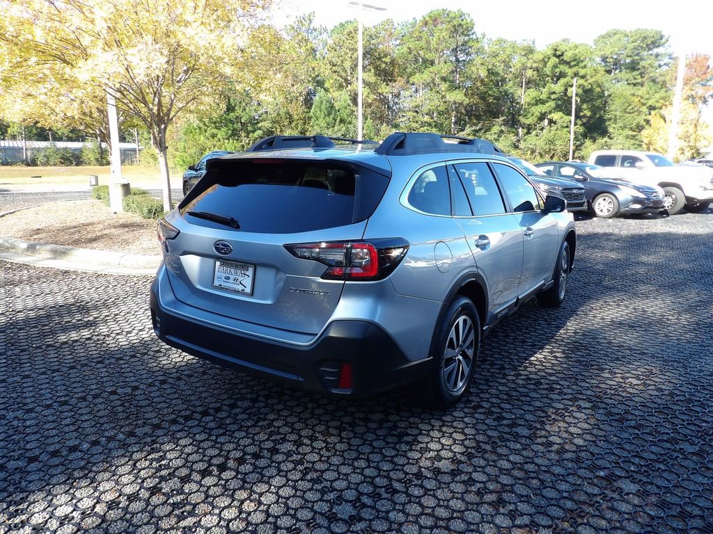 Used 2021 Subaru Outback Premium image 7