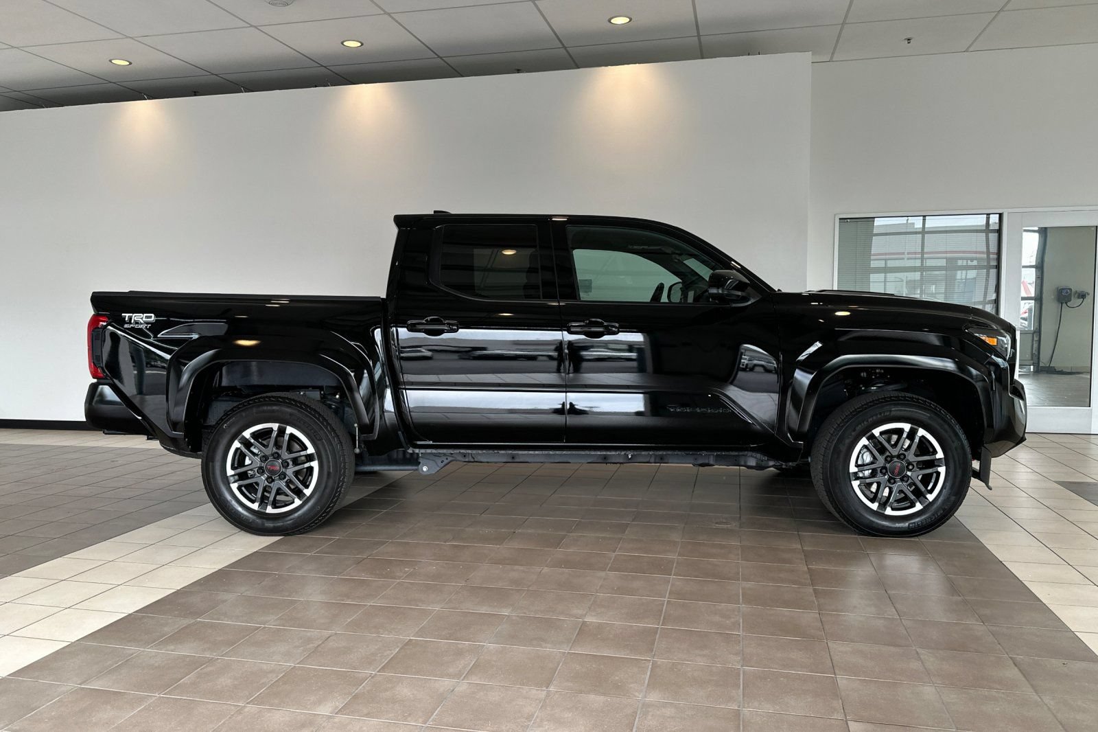 Certified 2026 Toyota Tacoma TRD Sport AWD/4WD image 3