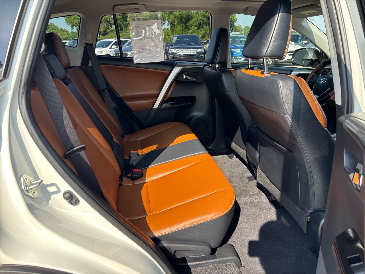 Used 2018 Toyota RAV4 Limited FWD image 22