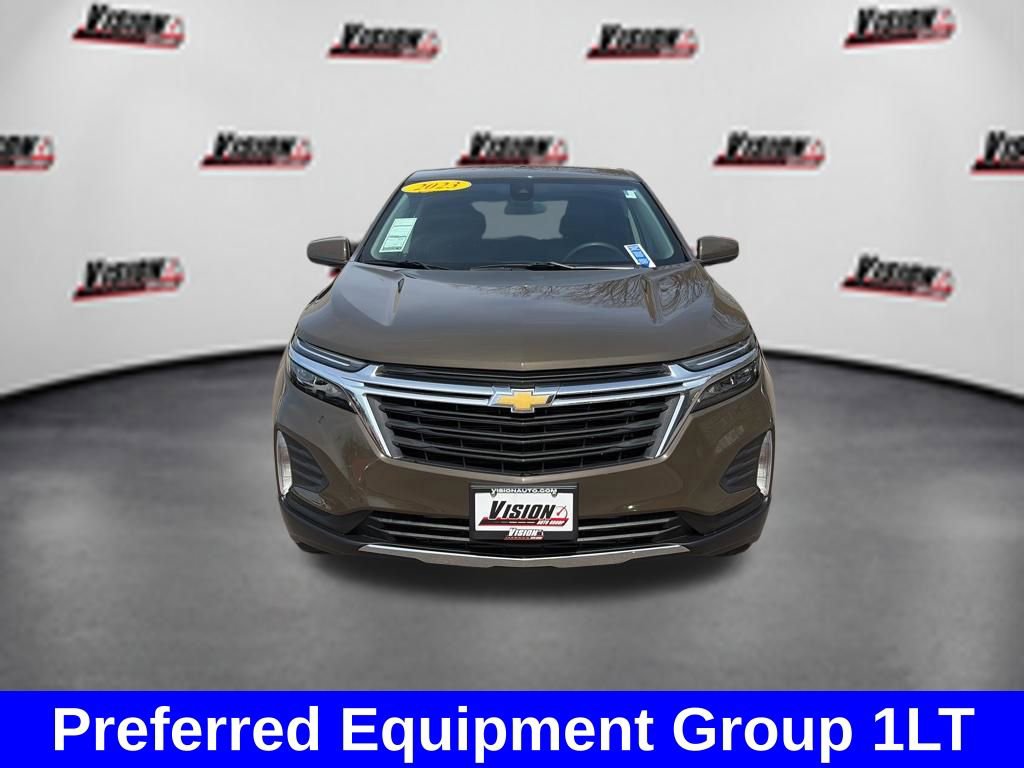 Used 2023 Chevrolet Equinox LT AWD/4WD image 2