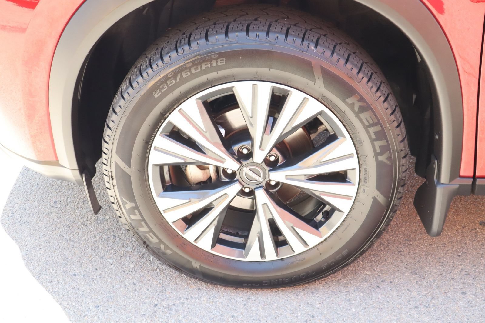 Used 2023 Nissan Rogue SV FWD image 14