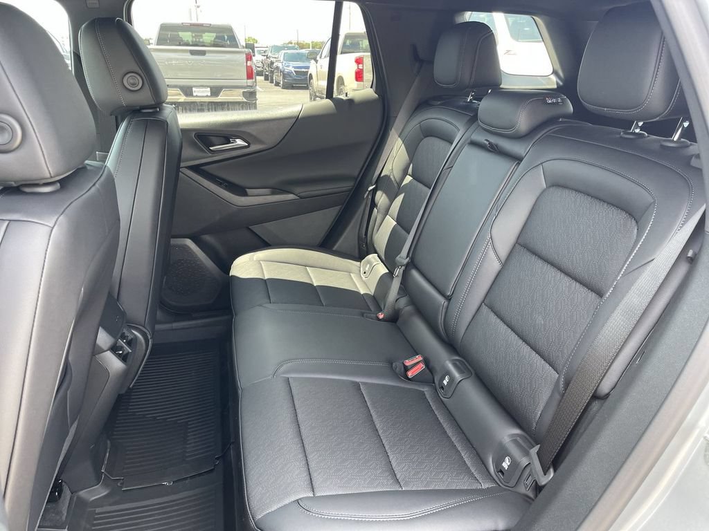 New 2026 Chevrolet Equinox LT w/ Convenience Package II FWD image 22