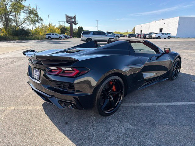 Used 2025 Chevrolet Corvette E-Ray w/ Stealth Interior Trim Package AWD/4WD image 31