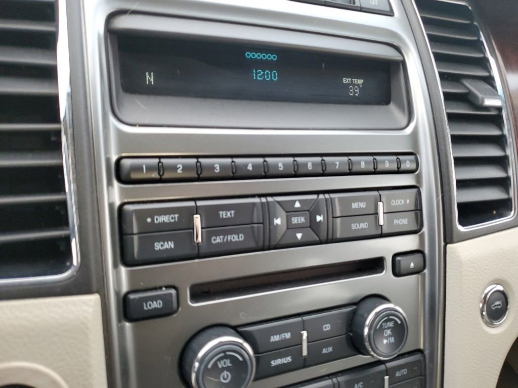 Used 2011 Ford Taurus Limited w/ 301A Rapid Spec Order Code image 23