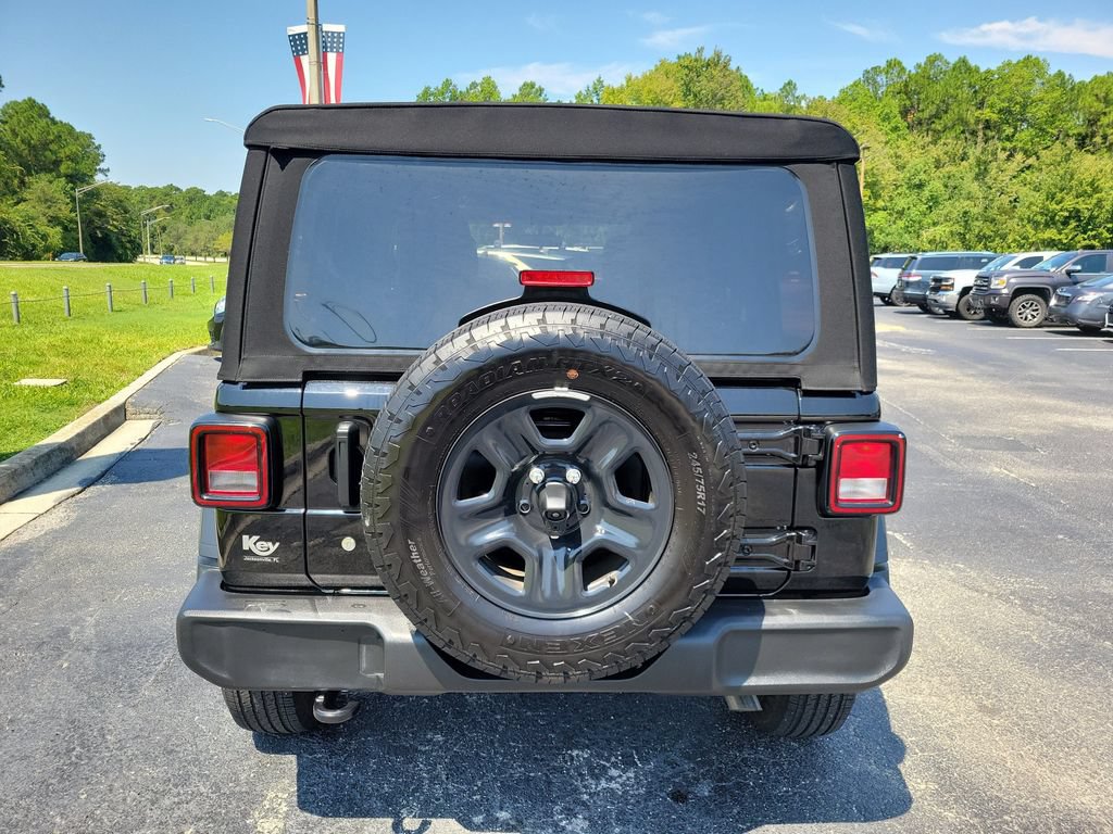 Used 2024 Jeep Wrangler Unlimited Sport AWD/4WD image 8