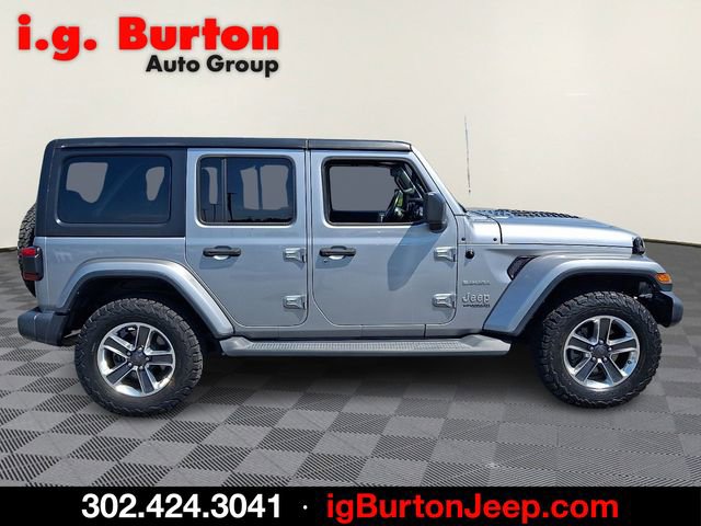 Used 2018 Jeep Wrangler Unlimited Sahara w/ Dual Top Group AWD/4WD image 7