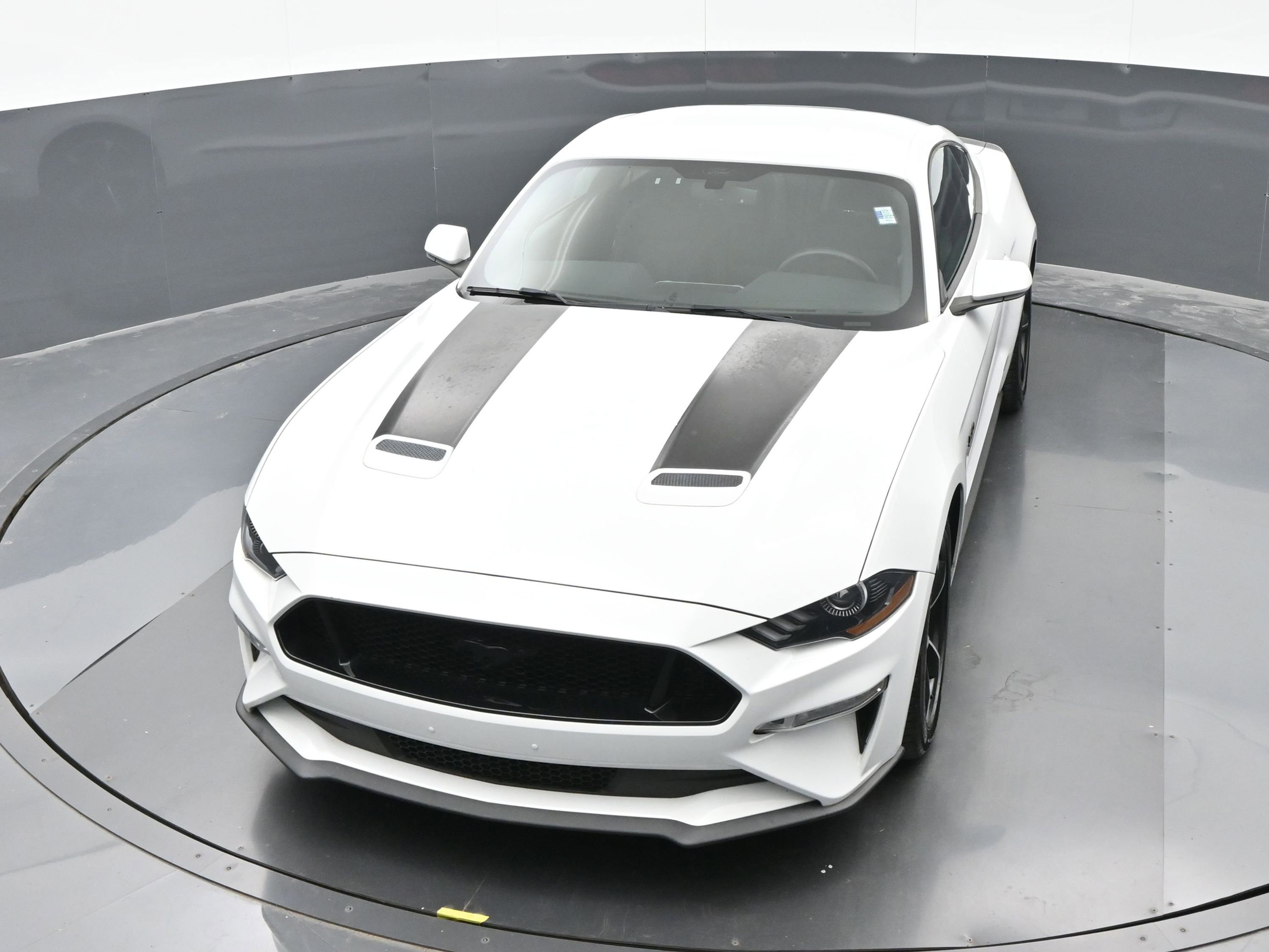Used 2018 Ford Mustang GT image 28