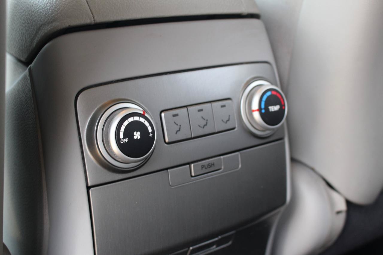 Used 2008 Hyundai Veracruz GLS FWD image 27