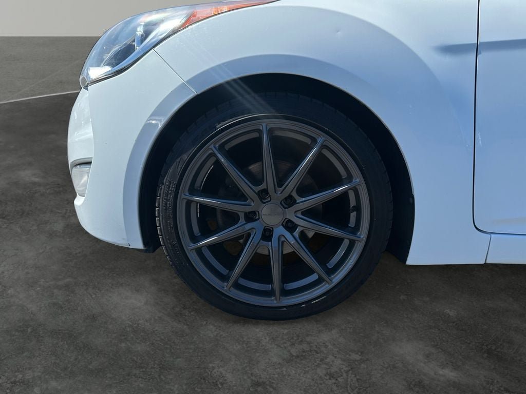 Used 2013 Hyundai Veloster w/ Style Pkg FWD image 4