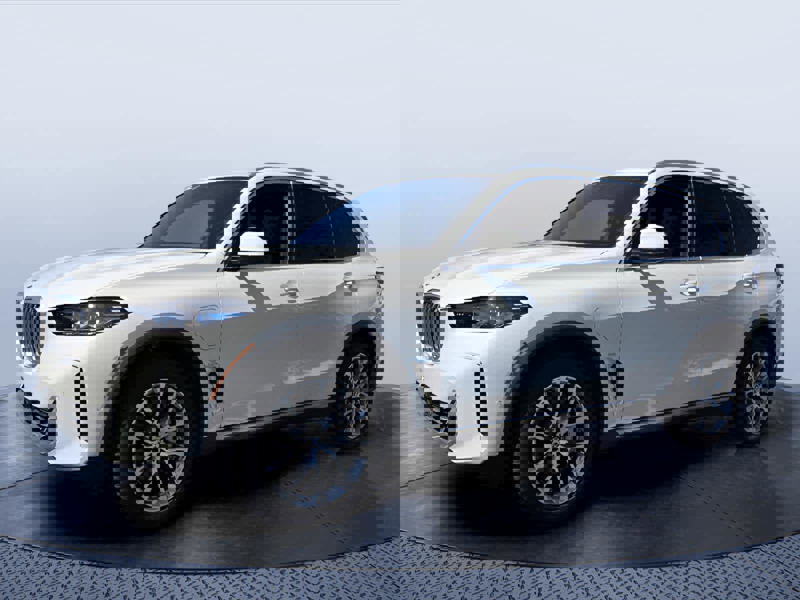 Certified 2026 BMW X5 xDrive50e image 2