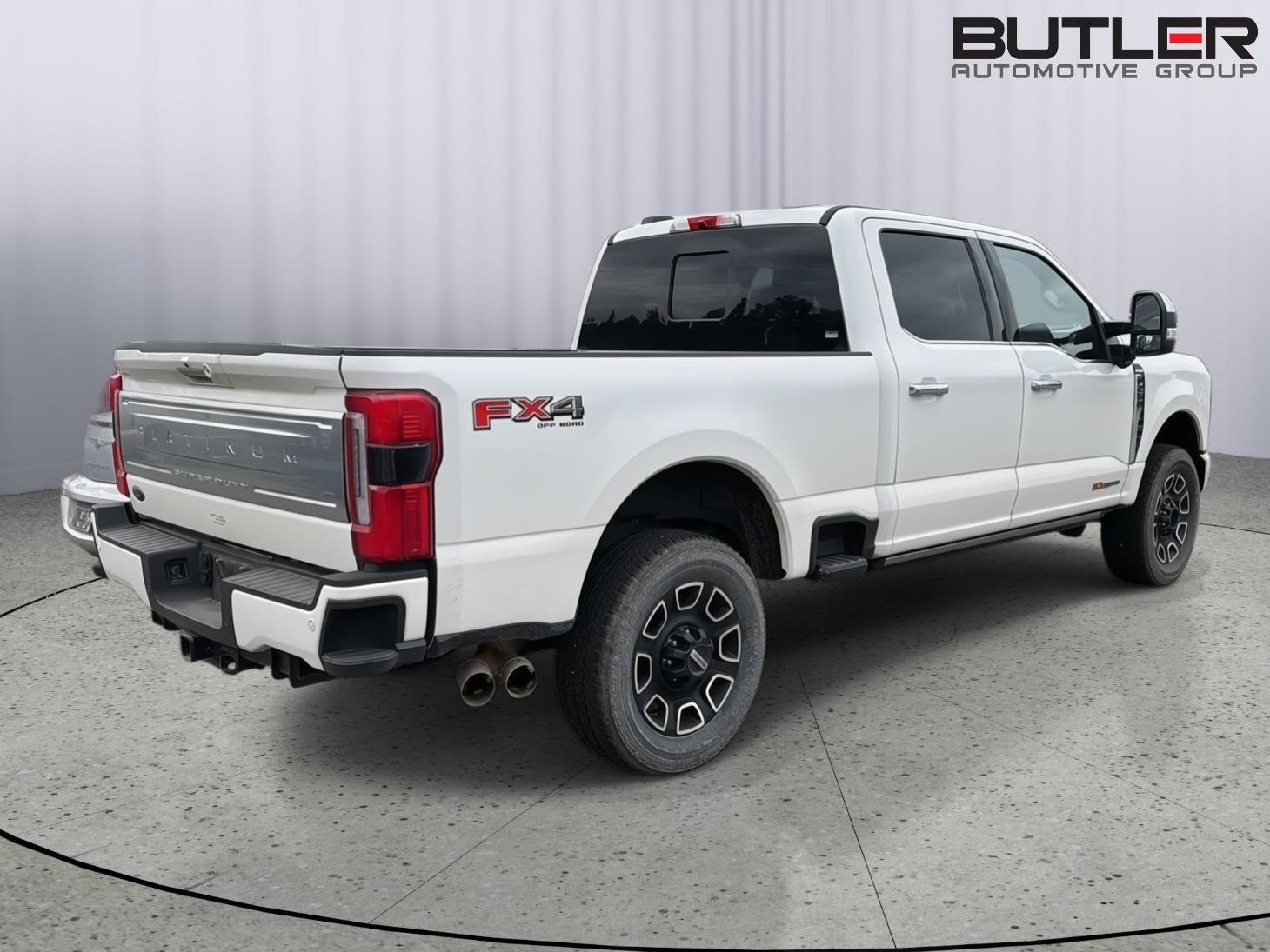 Used 2024 Ford F250 Platinum AWD/4WD image 8