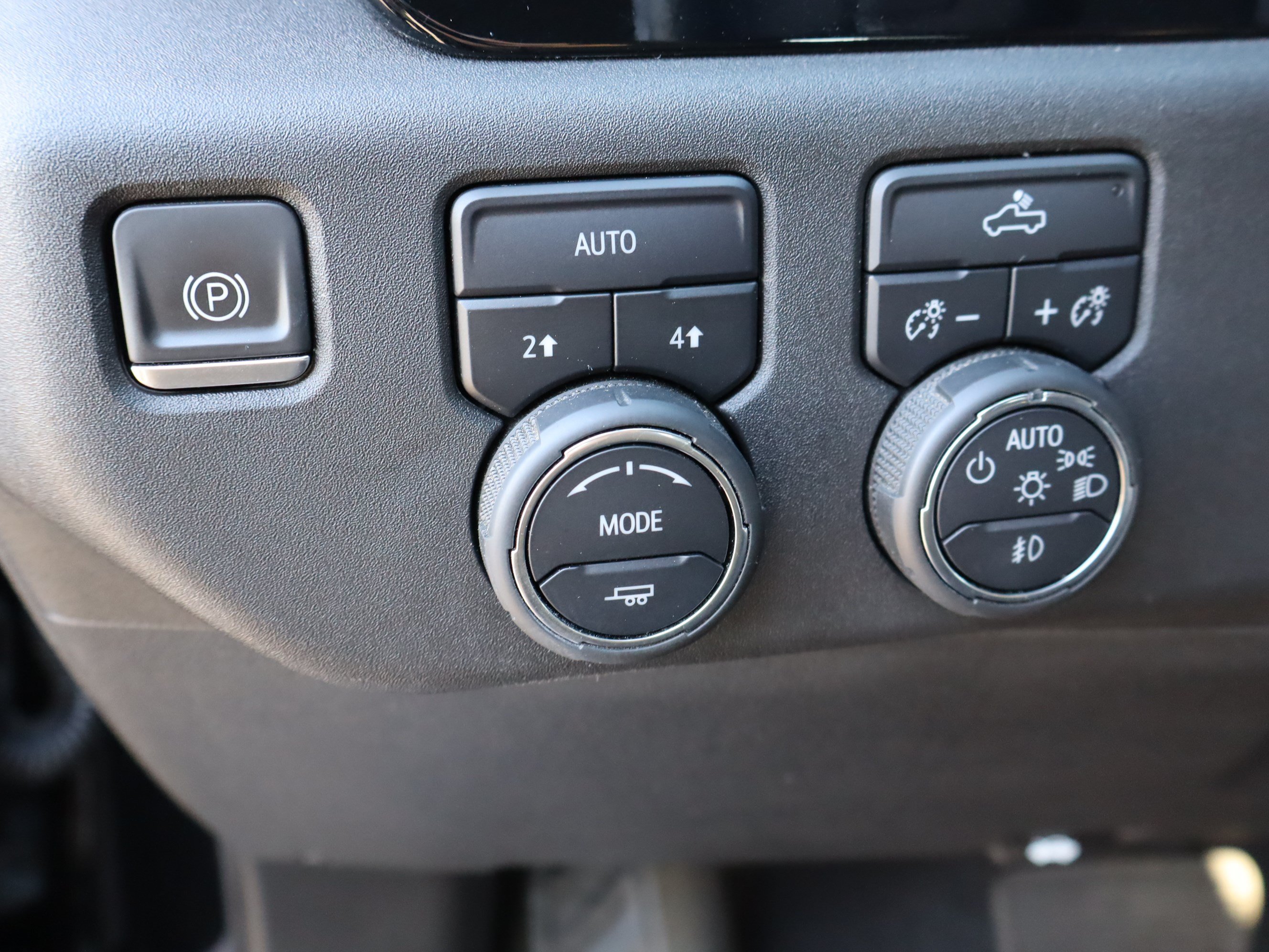Used 2023 Chevrolet Silverado 1500 RST AWD/4WD image 19