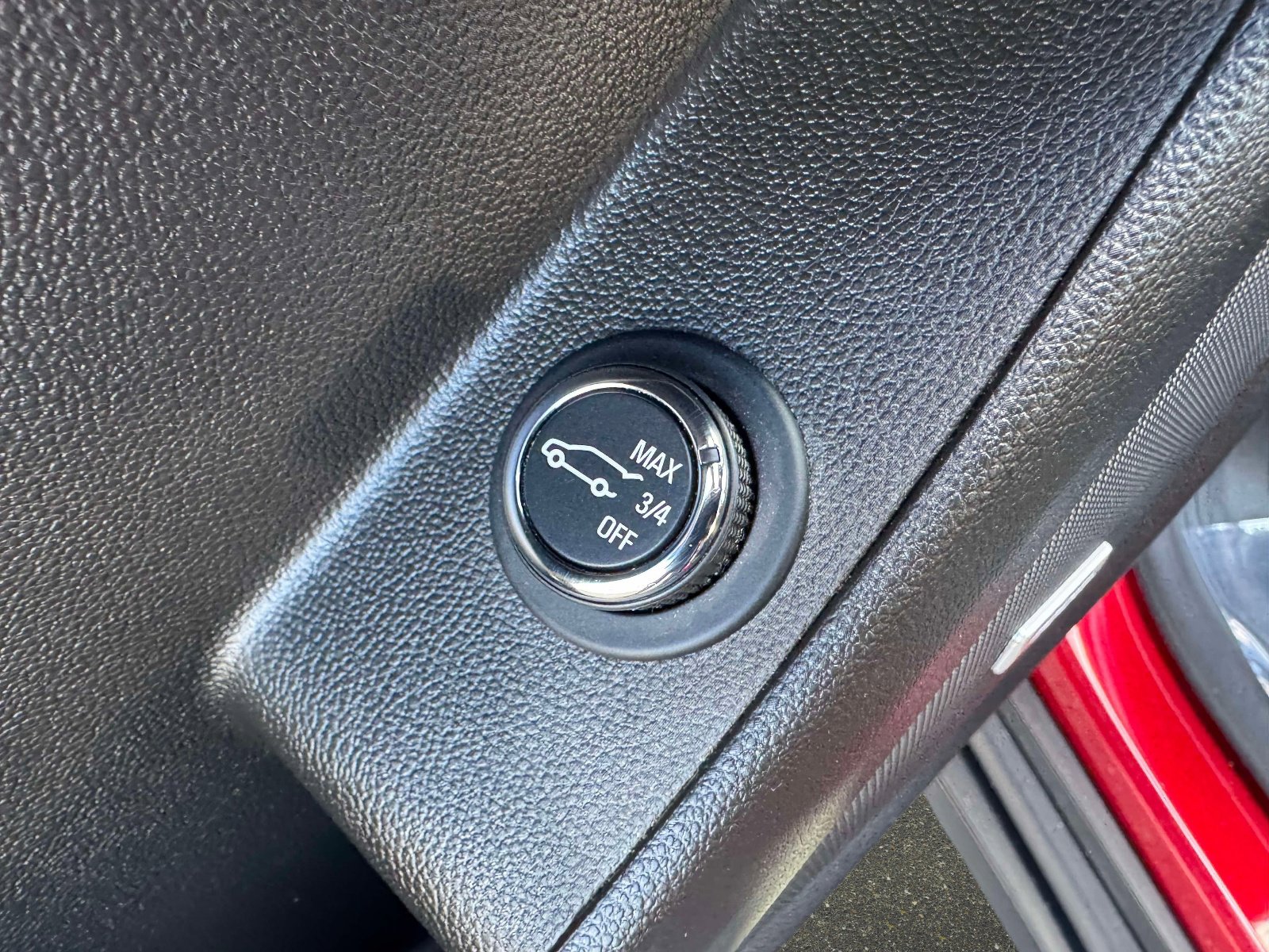 Used 2023 Chevrolet Traverse RS image 26