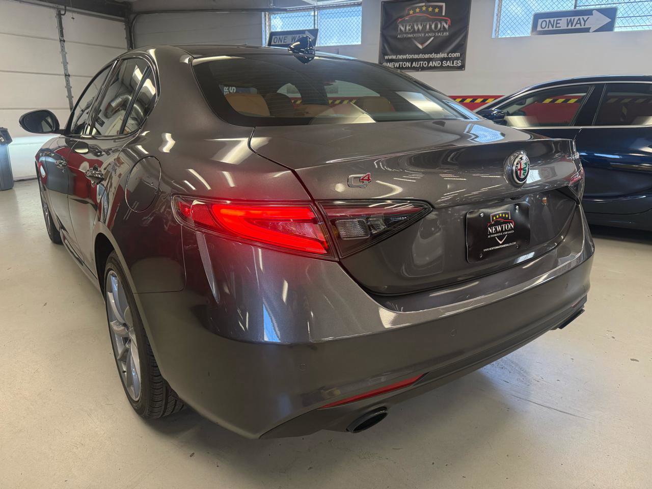 Used 2024 Alfa Romeo Giulia Ti w/ Active Assist Plus Package AWD/4WD image 5