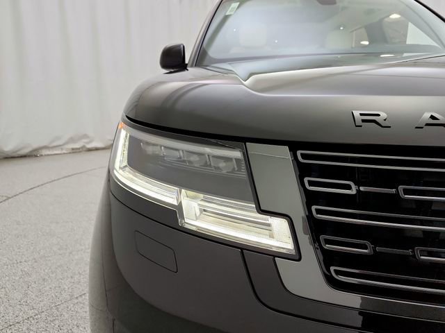 New 2026 Land Rover Range Rover Long Wheelbase SE AWD/4WD image 34