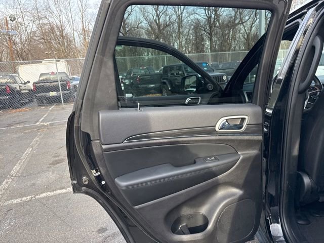 Used 2021 Jeep Grand Cherokee Limited image 35