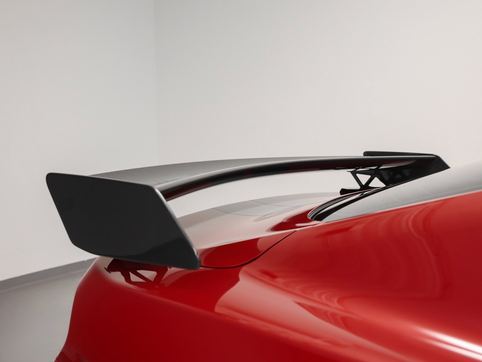 Used 2020 Ford Mustang Shelby GT500 w/ Carbon Fiber Track Pack image 17