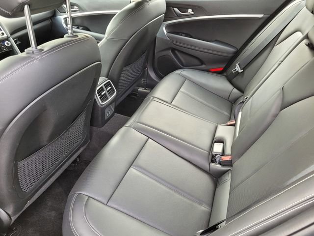 Used 2025 Genesis G70 2.5T image 12