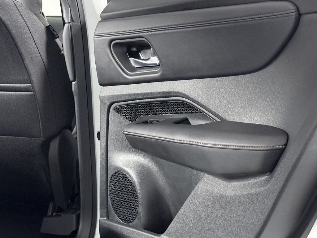 Certified 2024 Nissan Ariya FWD image 33