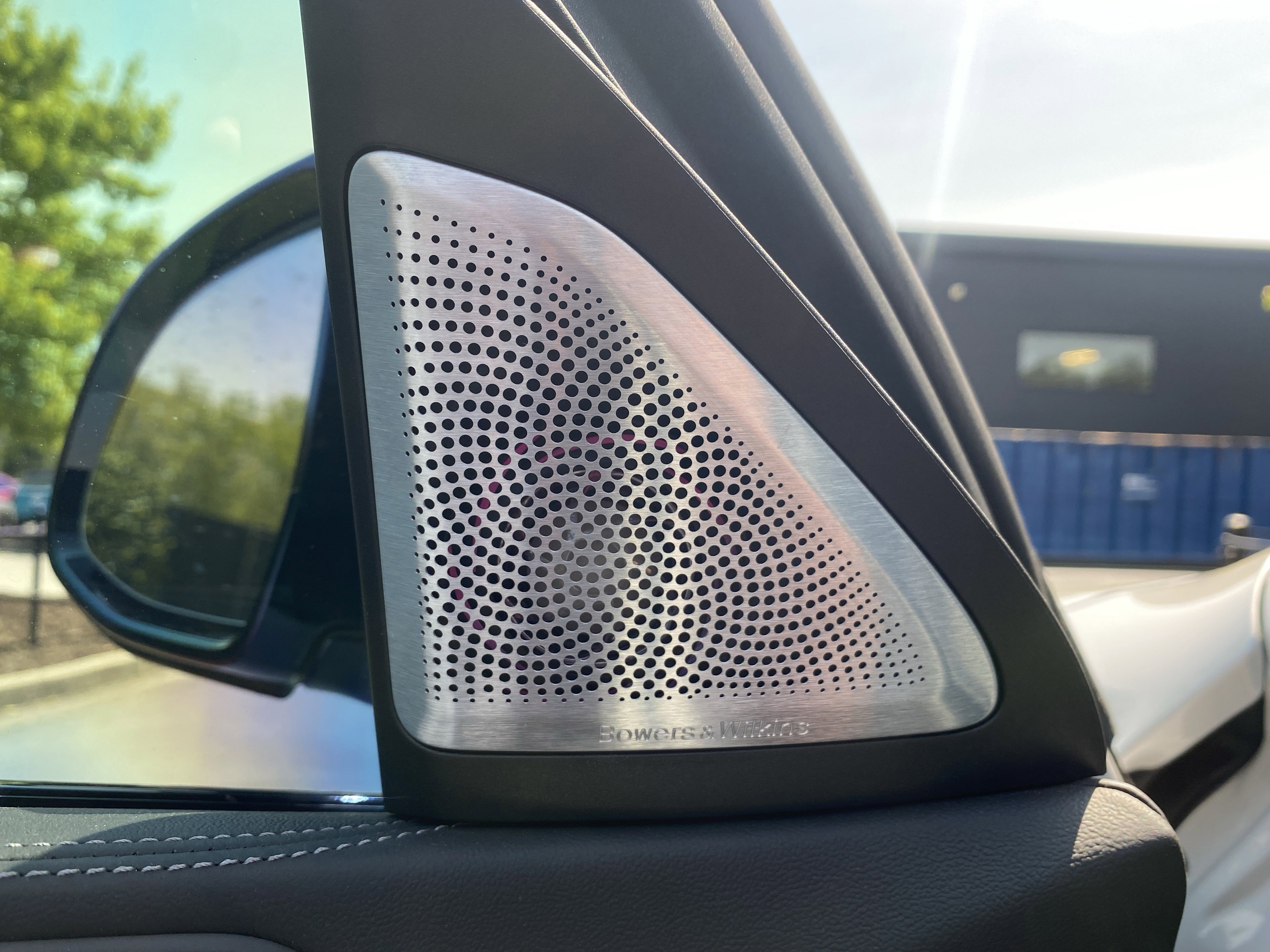 Used 2025 BMW X6 M Competition w/ Executive Package image 24