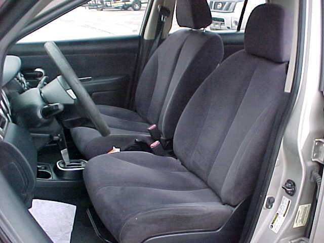 Used 2008 Nissan Versa 1.8 S w/ PWR Pkg image 12