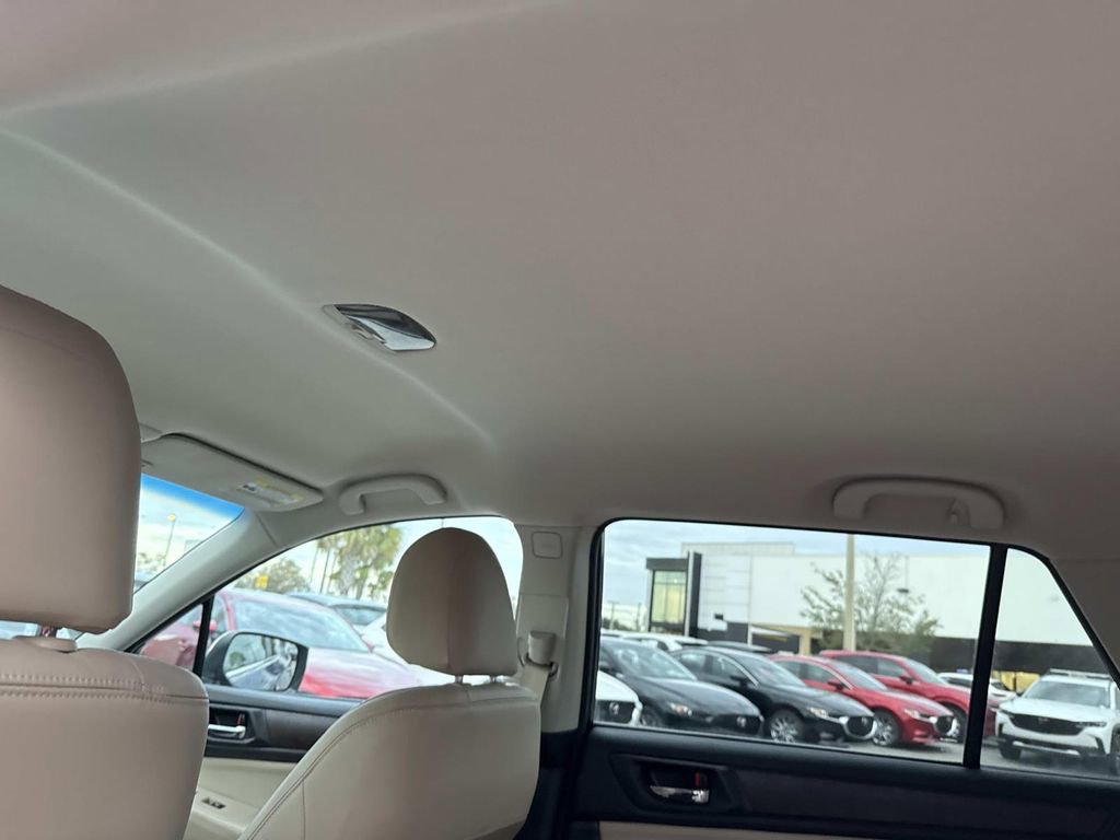 Used 2016 Subaru Outback 3.6R Limited image 16