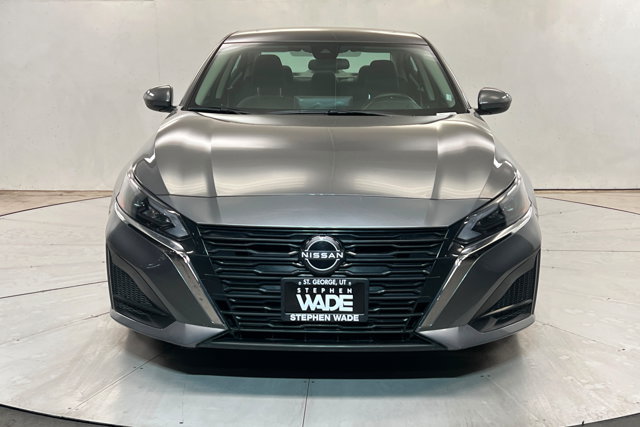 Used 2025 Nissan Altima 2.5 SV w/ SV Premium Package FWD image 8