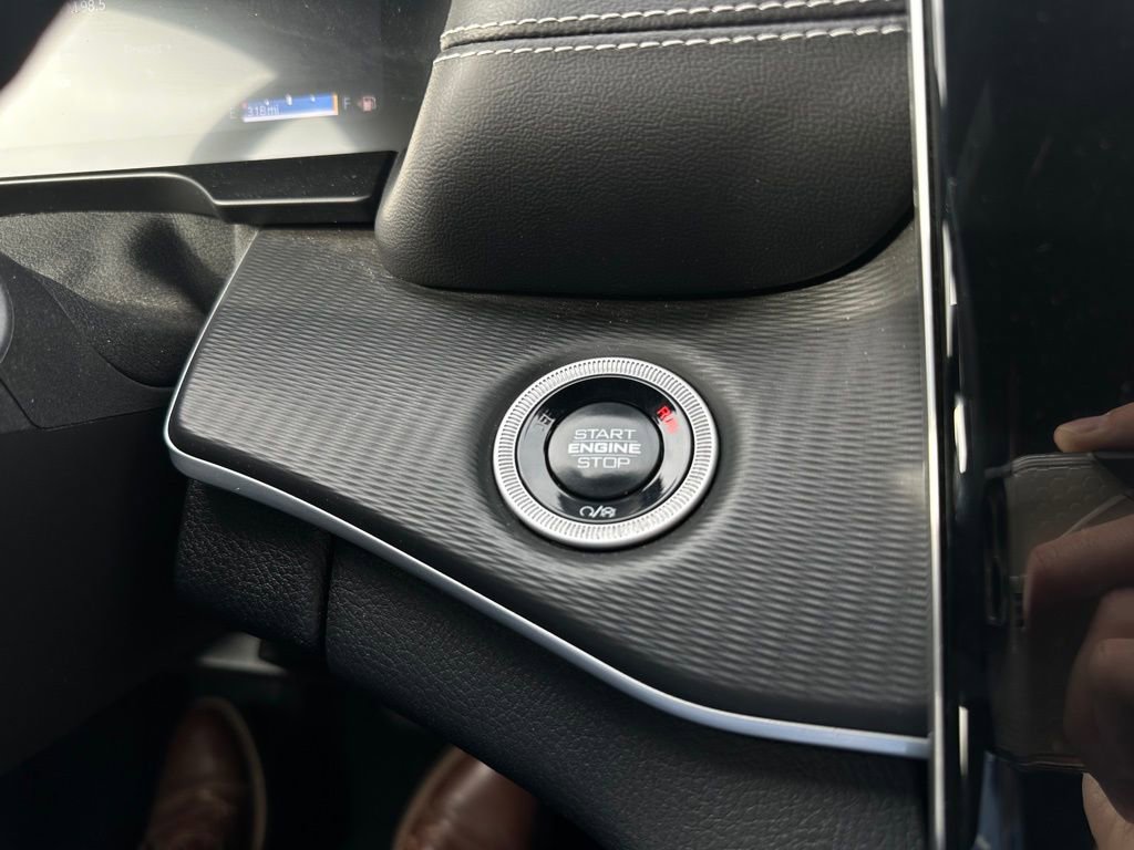 Used 2024 Jeep Grand Cherokee L Laredo AWD/4WD image 20