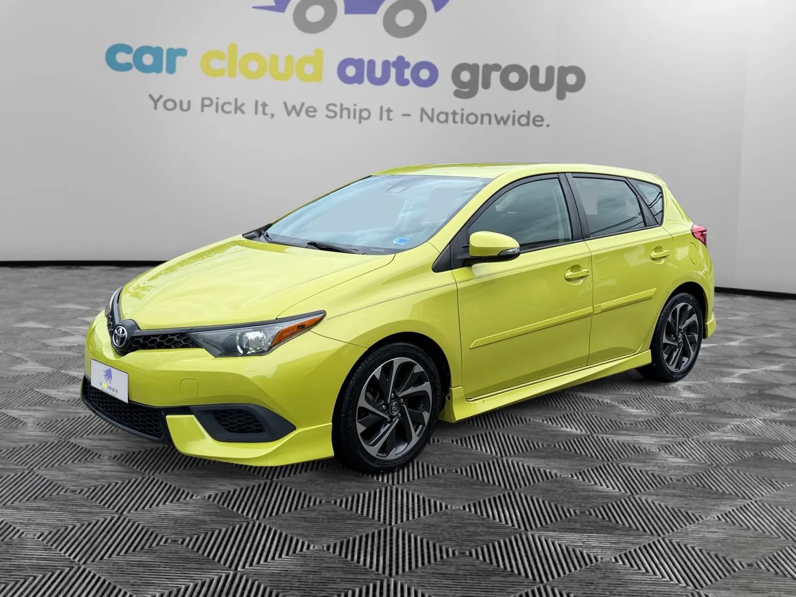 Used 2017 Toyota Corolla iM w/ Carpet Mat Package FWD image 1