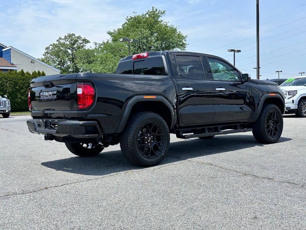New 2026 GMC Canyon Denali w/ LPO, Denali Black Edition AWD/4WD image 10