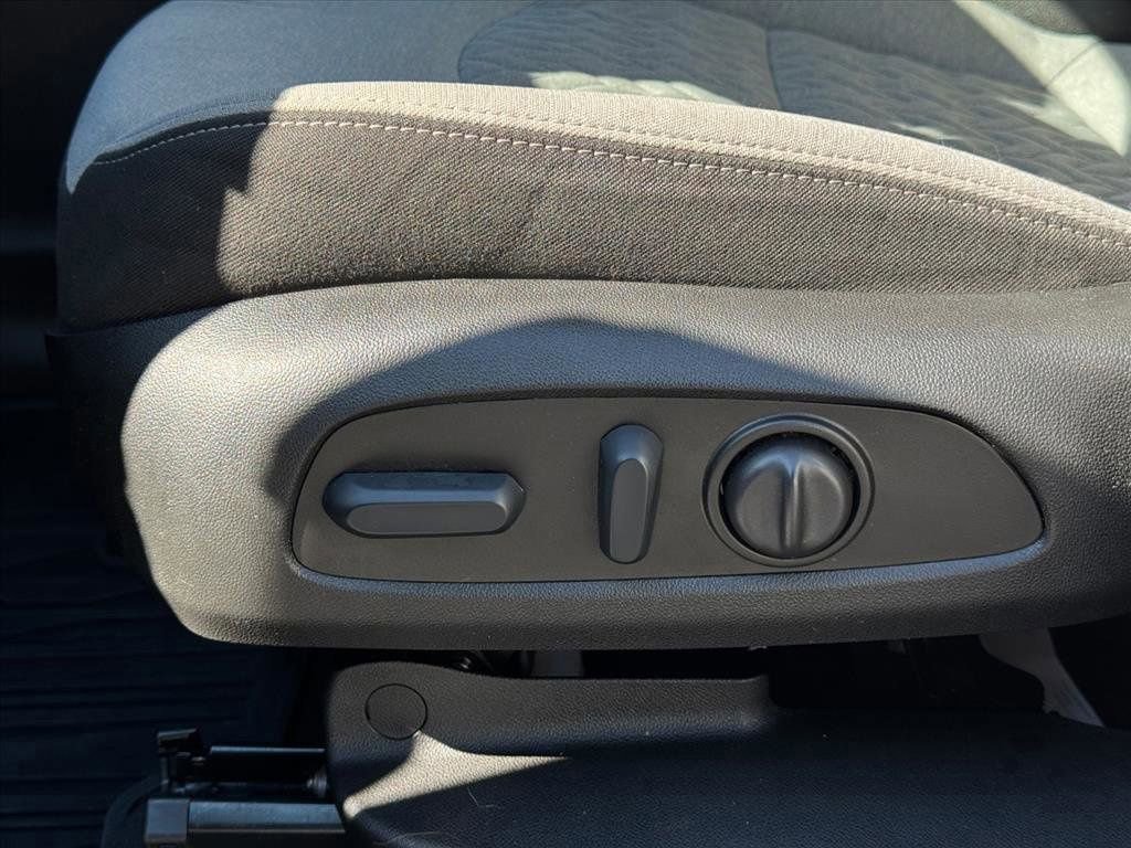 Certified 2023 Chevrolet Equinox LS w/ LS Convenience Package image 22