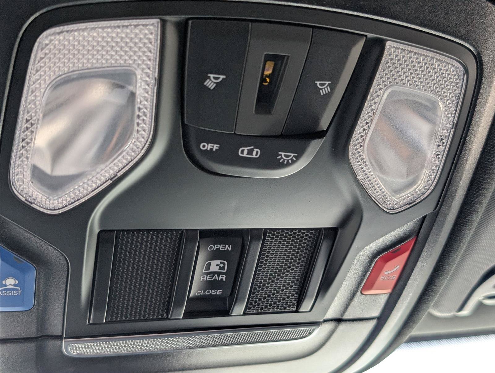 New 2026 RAM 3500 Tradesman AWD/4WD image 25
