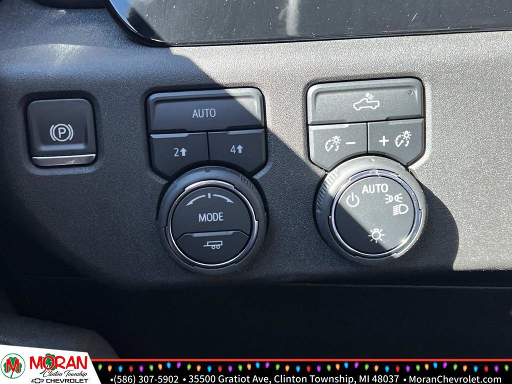 Certified 2025 Chevrolet Silverado 1500 LT image 25