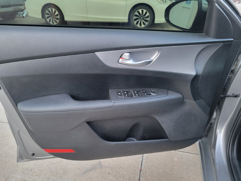 Used 2023 Kia Forte LXS FWD image 17