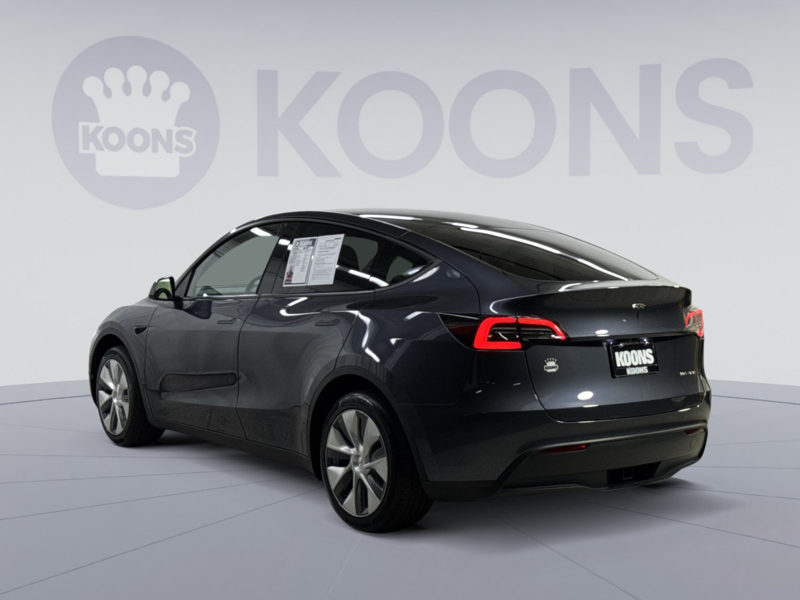 Used 2023 Tesla Model Y Long Range AWD/4WD image 18