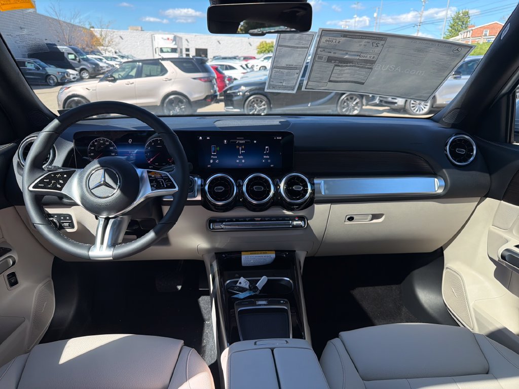 New 2026 Mercedes-Benz GLB 250 4MATIC image 19