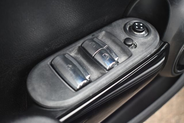 Used 2019 MINI Cooper S w/ Signature Upholstery Package image 18