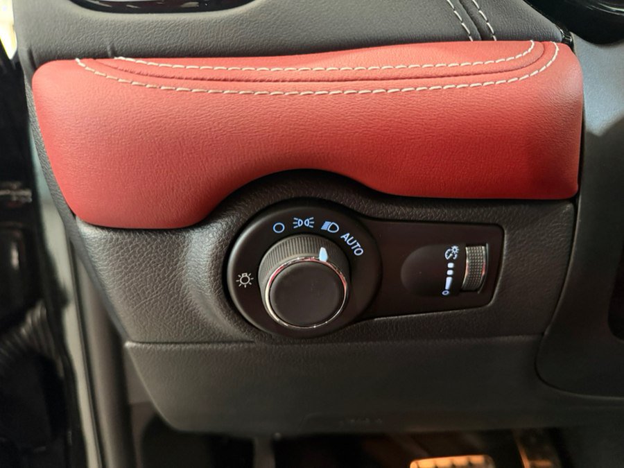 Used 2024 Dodge Durango SRT Hellcat AWD/4WD image 12