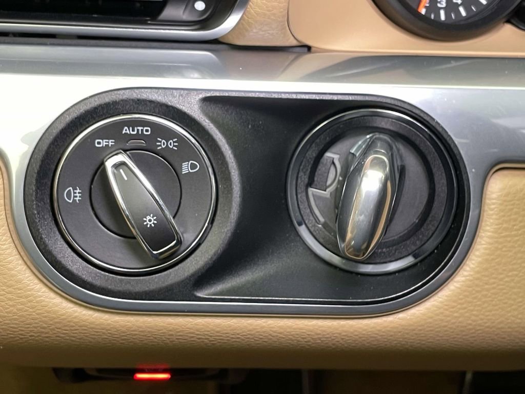 Certified 2017 Porsche 911 Carrera 4S image 41