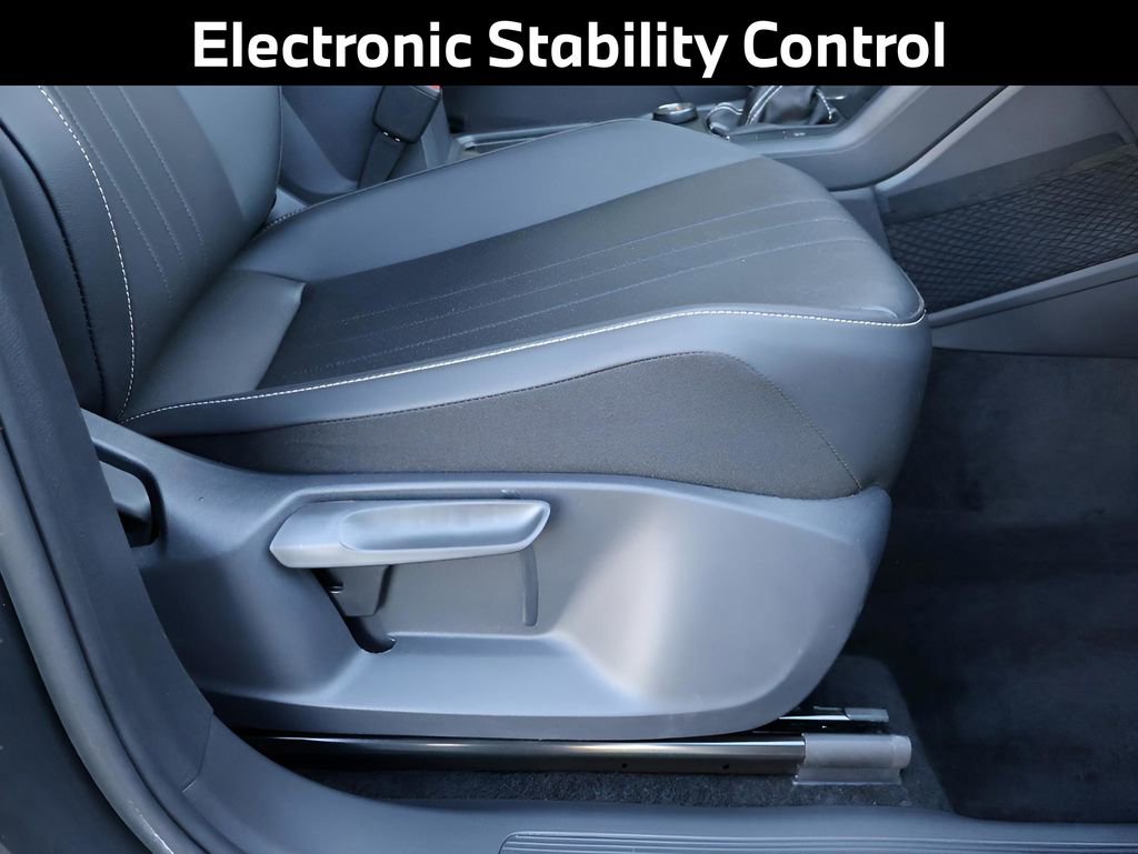 Used 2024 Volkswagen Tiguan SE image 14